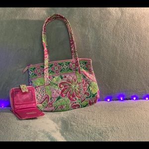 Vera Bradley Purse with matching wallet✨